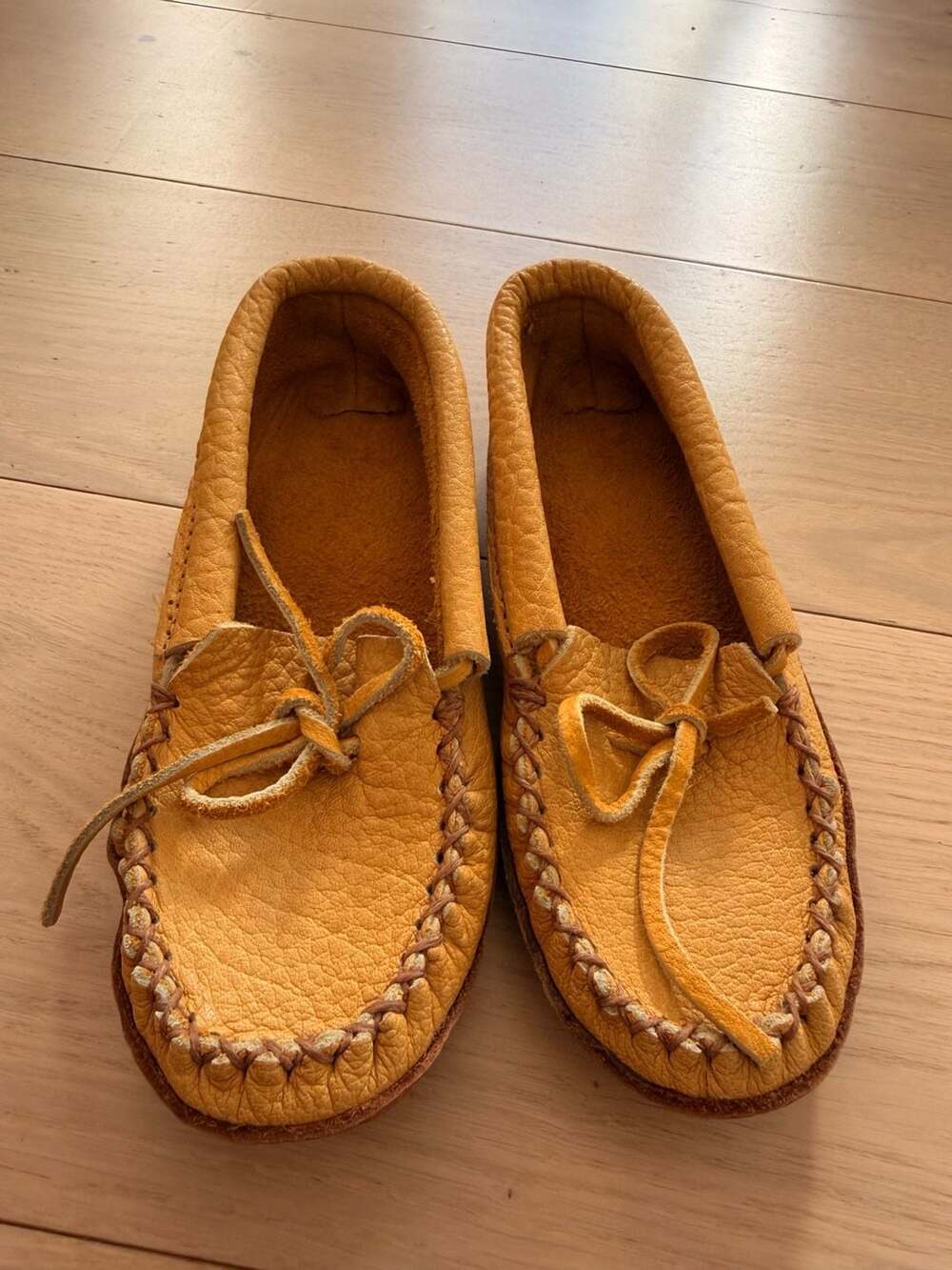 Hides In Hand Canadian Made Deerskin Leather Moccasin Slippers